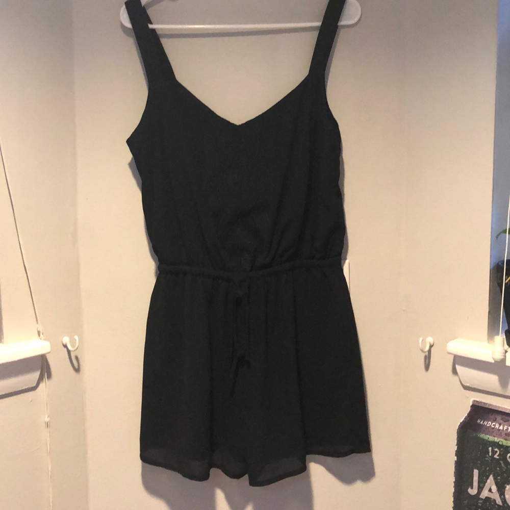 Black romper with pockets